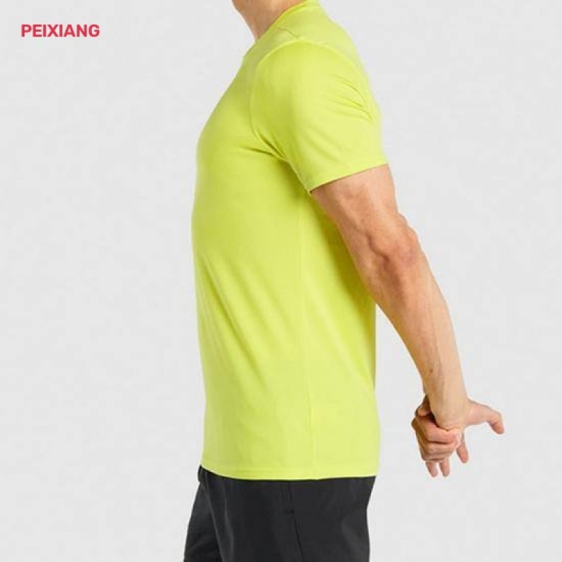 Men's black running t-shirt front