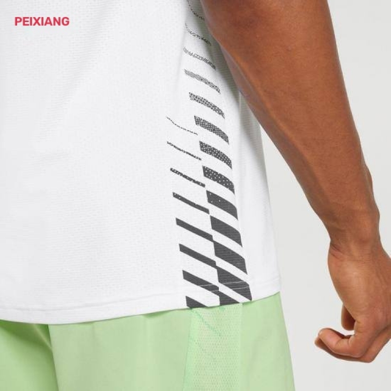 Factory men's white sports t-shirt breathable mesh detail