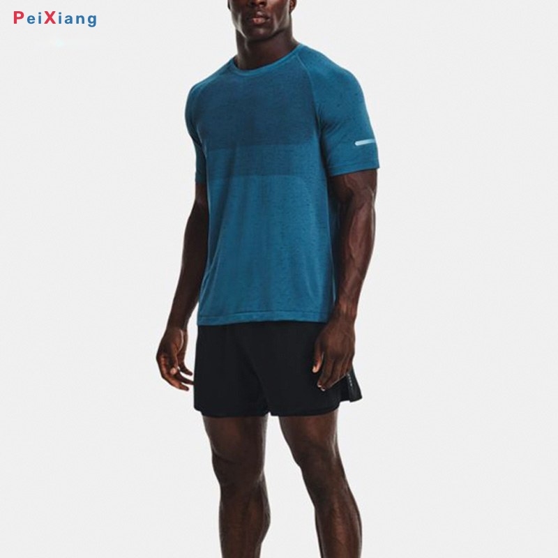 Men's navy gradient tennis training tee side view