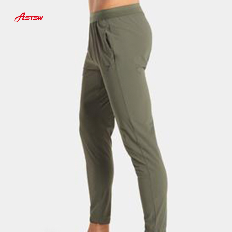 men's sports jogger with pockets
