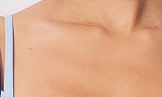 Neckline detail