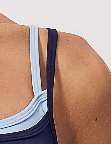 Shoulder strap detail